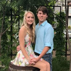 Meet your Posher, Maddie